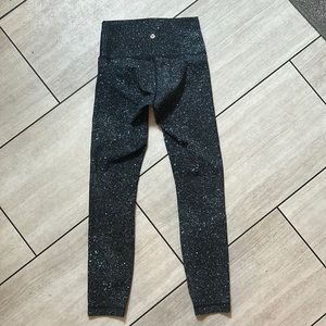 Lululemon Wunder Under Leggings Sz. 4